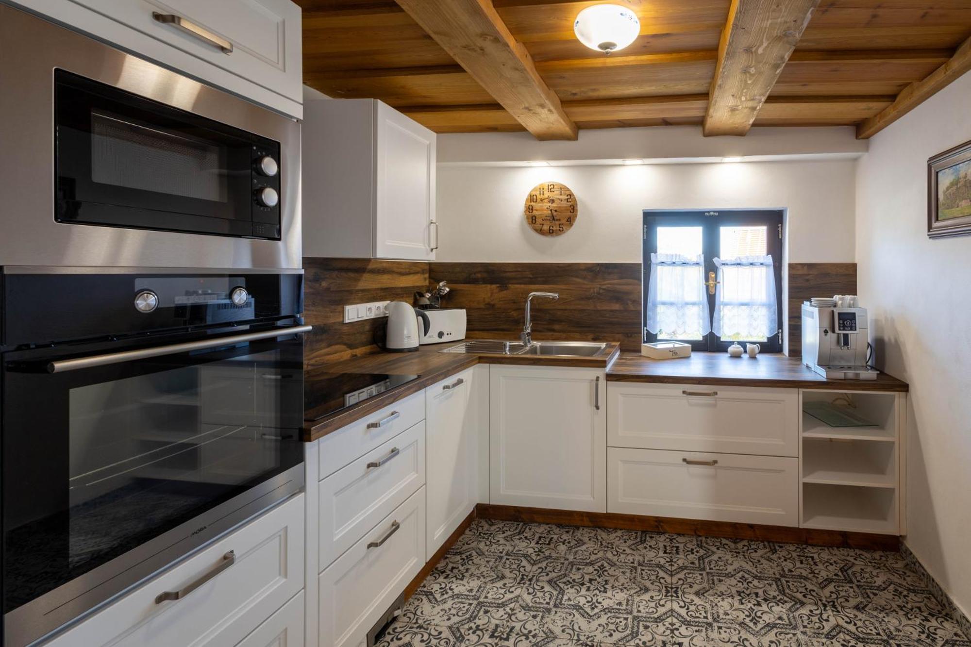 Luxusni Apartman S Krbem - Kunraticke Svycarsko Kunratice  외부 사진